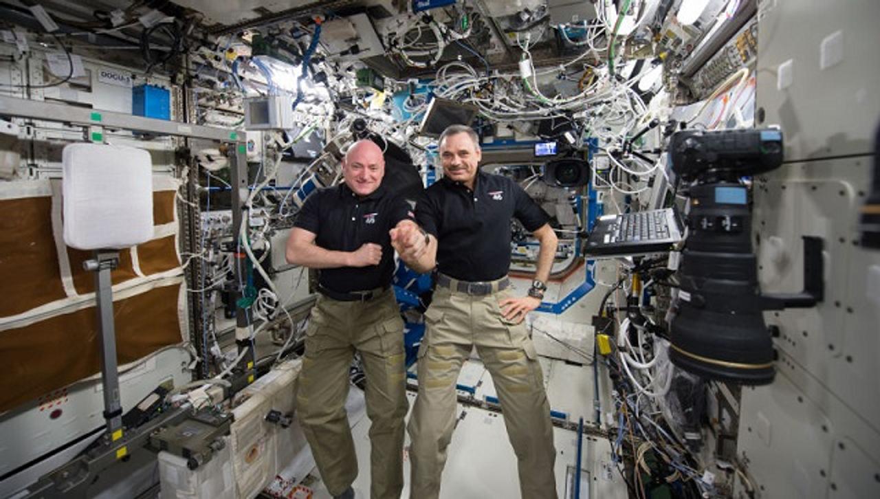 お帰りなさい 気さくな宇宙おじさんことスコット ケリー飛行士 ついに地球帰還へ ギズモード ジャパン お帰りなさい 気さくな宇宙おじさんことスコット ケリー飛行士 ついに地球帰還へ ギズモード ジャパン