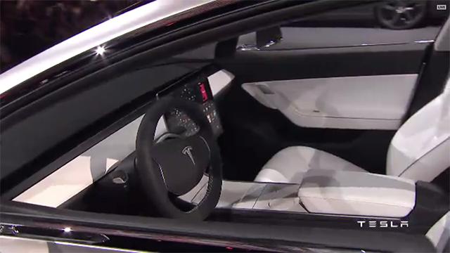 160401_tesla_model_3_livestream_11.jpg