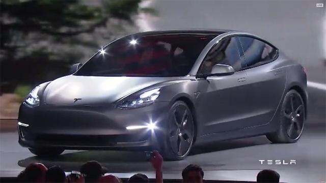160401_tesla_model_3_livestream_111.jpg
