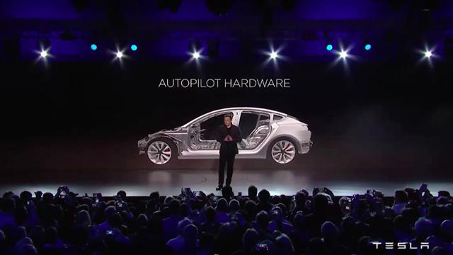 160401_tesla_model_3_livestream_17.jpg