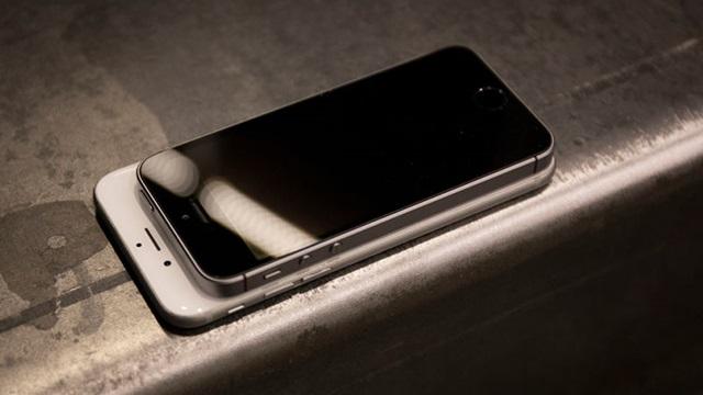 160404iphoneSE_b.jpg