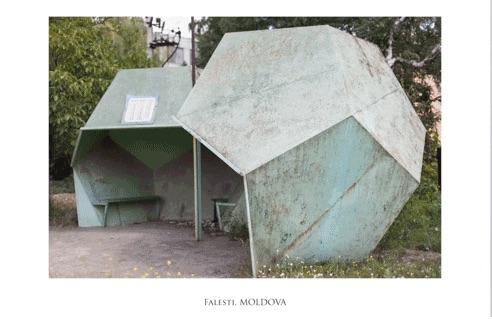 どれも世界にひとつ。ユニークで味のあるバス停デザイン | ギズモード