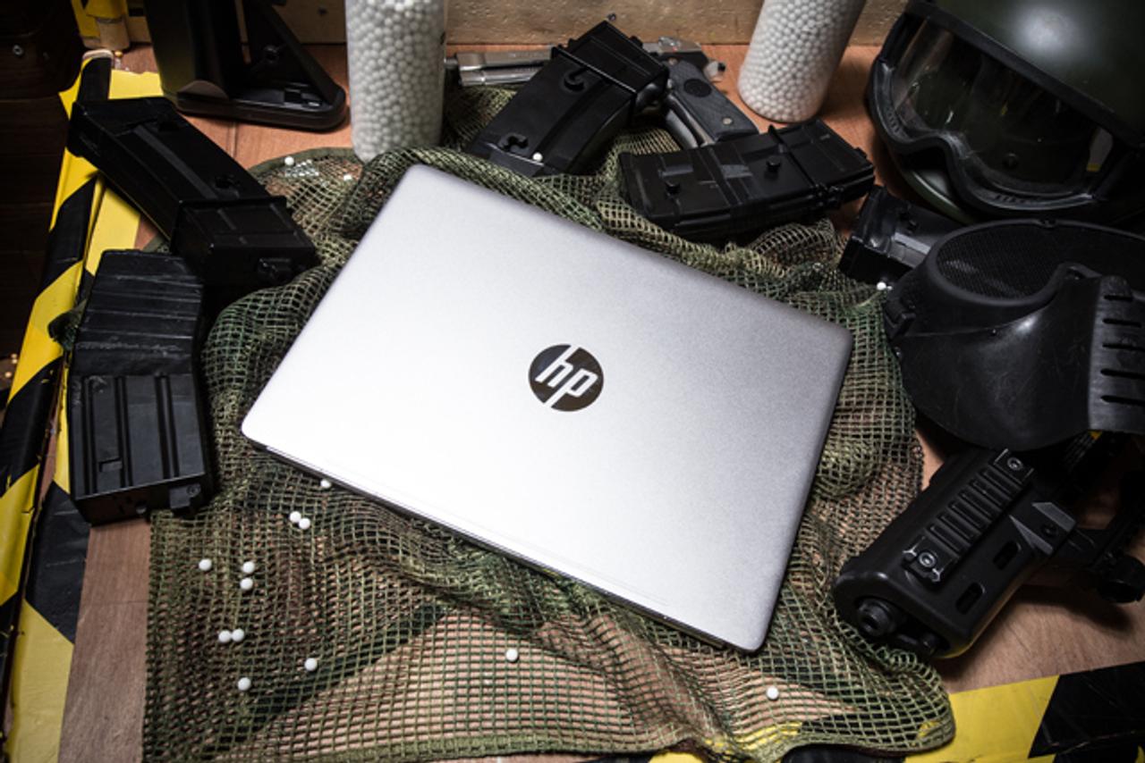 HPの新しいノートPC、そのイメージは｢戦場の中のスマートな紳士｣