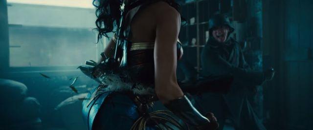 170725wonderwoman_04.jpg
