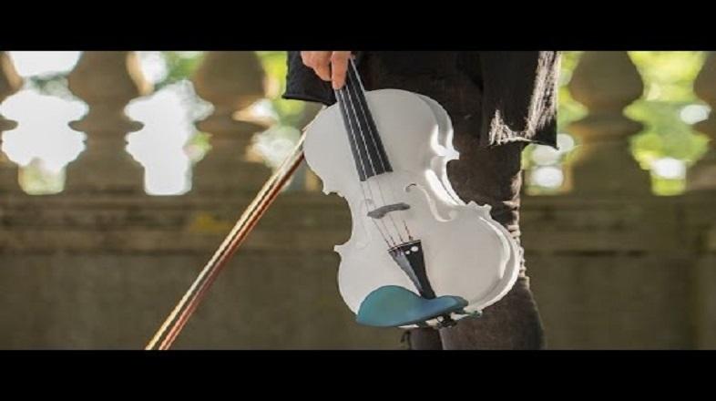 3Dプリンター製のアコースティックバイオリンが奏でる本物の音色