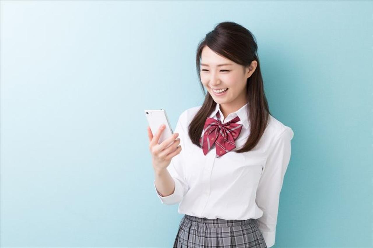 いまどき高校生のスマホ利用実態…ほとんどiPhoneユーザー、15万円超の過剰請求もザラ！