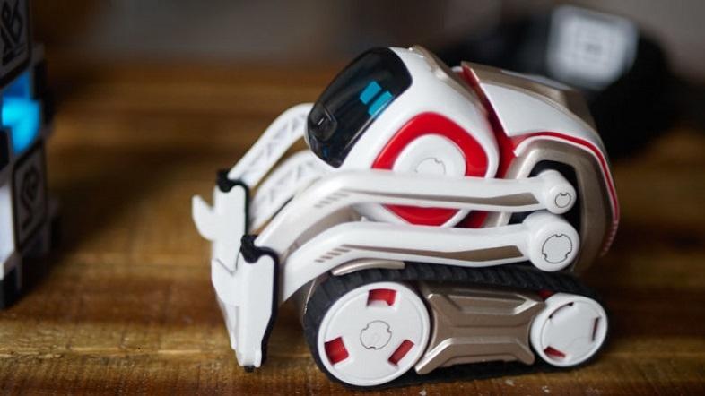 Cozmo プログラミングロボット ホワイト/レッド cozmo.jpg