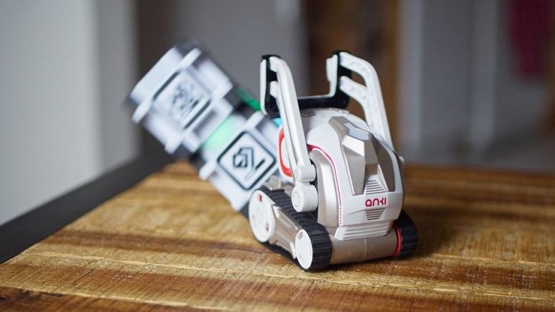かわいすぎるロボットCOZMO – CodeAid-Lab（コードエイド・ラボ）