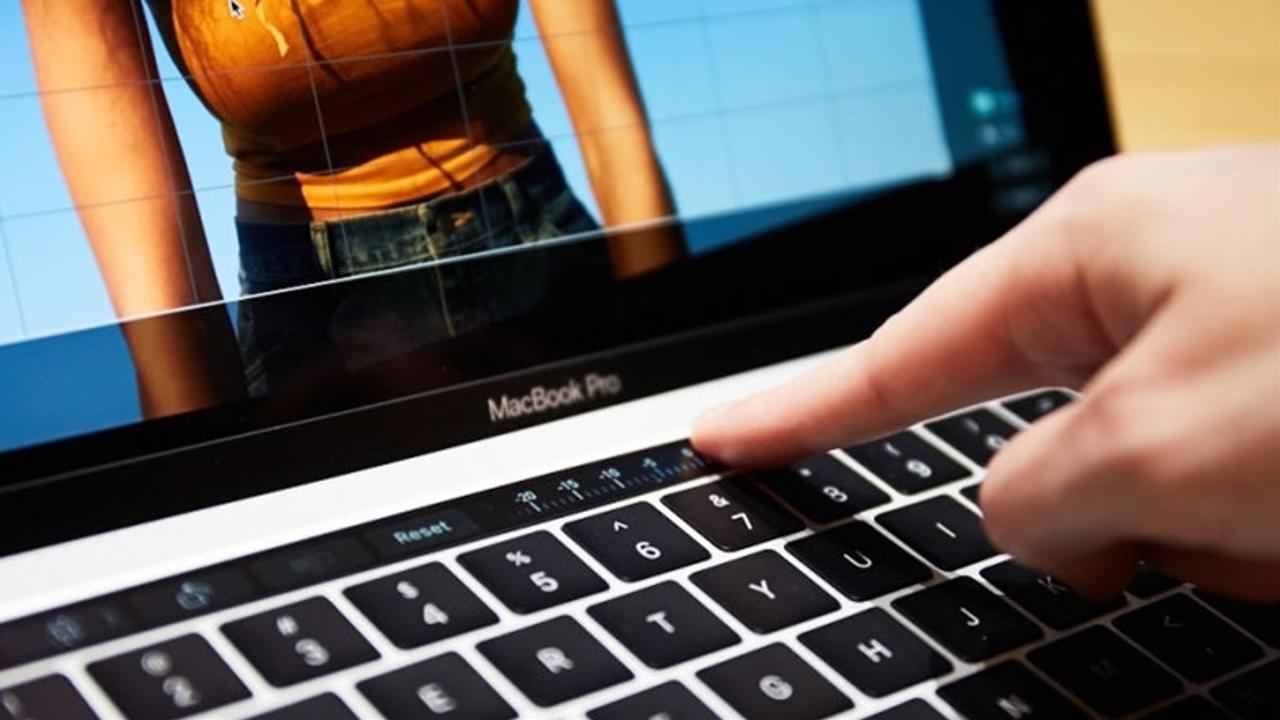 素朴な疑問。なんで新しいMacBook ProとSurfaceは古いCPUなの？