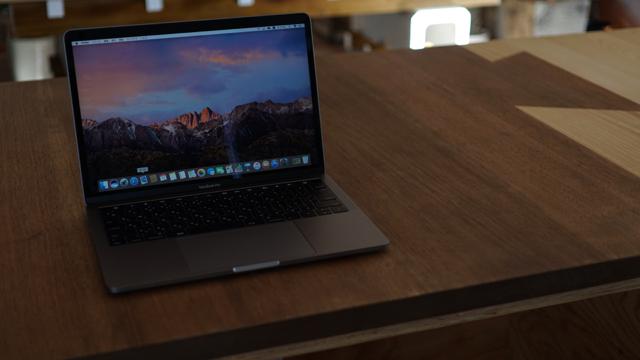 161117_macbookpro_11.jpg