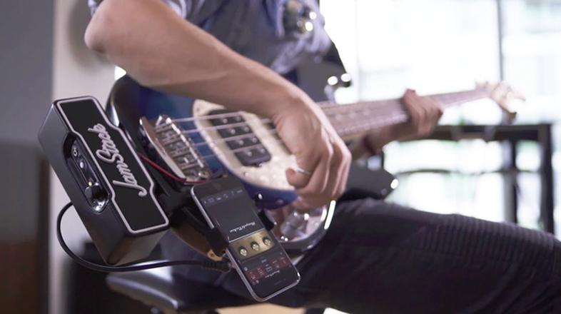 スマホを利用した世界初の｢取り付け式ギター・アンプ｣が資金募集中 