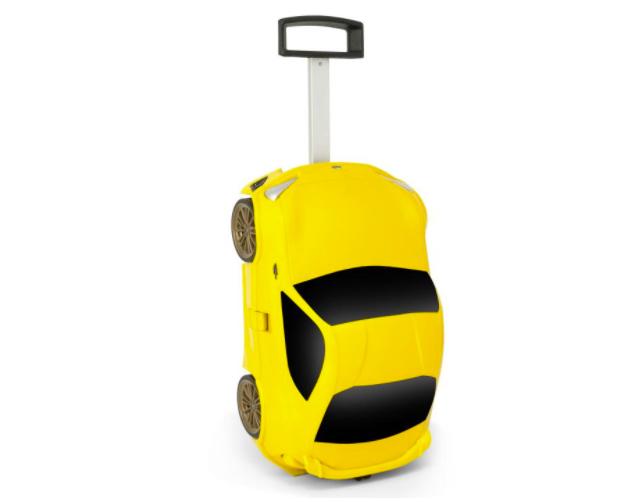 運転はできないけどお散歩はアガります。子供用のスバルBRZ型キャリーケースが登場1