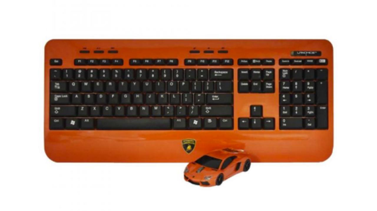 卓上は今、サーキットにッ！ Lamborghini LP700デザインの無線マウス＋キーボード