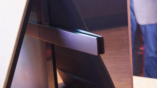 ソニー新BRAVIA「XBR-A1E」は、画面がスピーカー。画面の振動で音を発生3