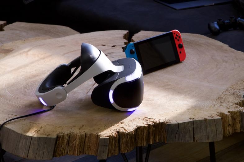 Nintendo Switch PlayStationVR ニンテンドースイッチとPS VR。ゲーム新時代を切り拓くのか