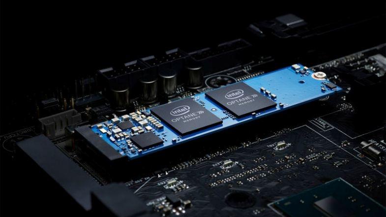 第8世代Core i5搭載の「dynabook Z7」を1TB NVMe SSDに換装