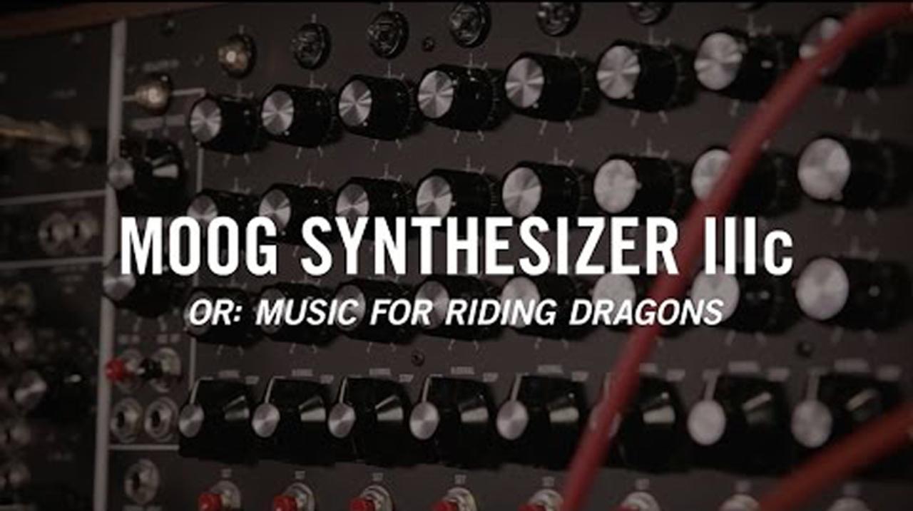 タンスの愛称で知られる｢Moog Synthesizer IIIc｣が限定再生産決定