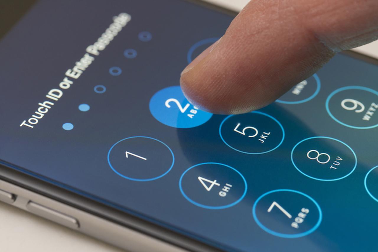 2015年のアメリカ銃乱射事件、容疑者のiPhoneのロック解除のためにFBIがかけた金額は約1億円