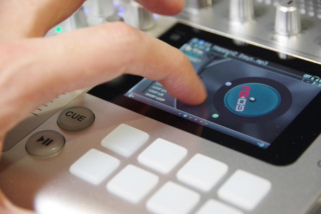 GODJ Plus｣が教えてくれたDJの面白さ＆ポータブルの喜び&ツマミ
