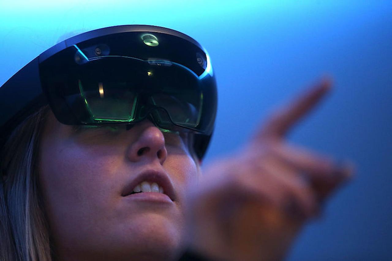 HoloLensってどうなってるの？ いつ遊べるの？