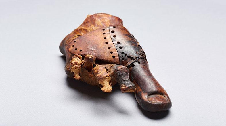 3,000年前に制作された世界最古の木製義足は、非常に精巧で美しい工芸