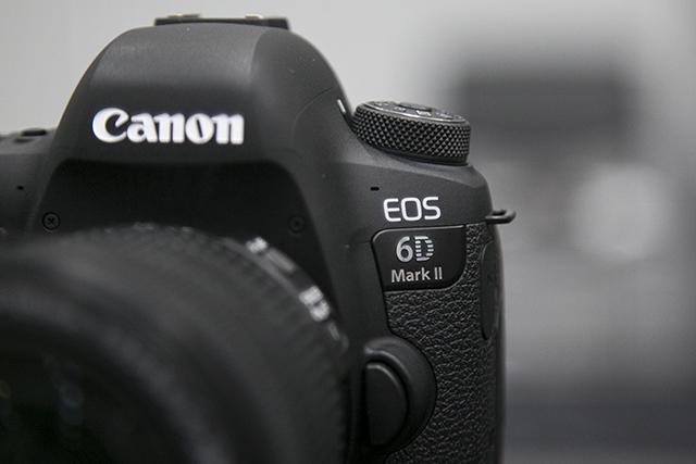 キヤノン「EOS 6D Mark II」登場! 軽量フルサイズ一眼の中に キヤノン「EOS 6D Mark II」登場! 軽量フルサイズ一眼の中に