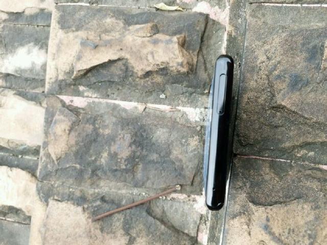 20170820-Galaxy-Note-8-Dummy-03.jpg