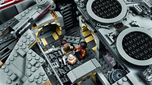 170901legomillenniumfalcon4