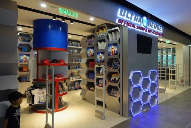 170908ultraheroscafe1
