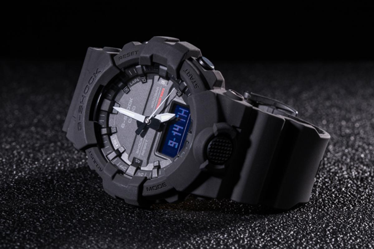 G-SHOCKに35周年記念モデルが登場！ マットブラックが不敵に光る 