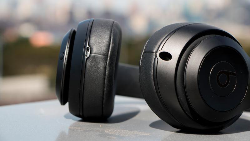 Beats Studio3 Wireless ヘッドフォン レビュー:Beatsの中ではベスト Beats Studio3 Wireless ヘッドフォン レビュー:Beatsの中ではベスト