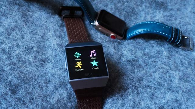 171008applewatchfitbit4