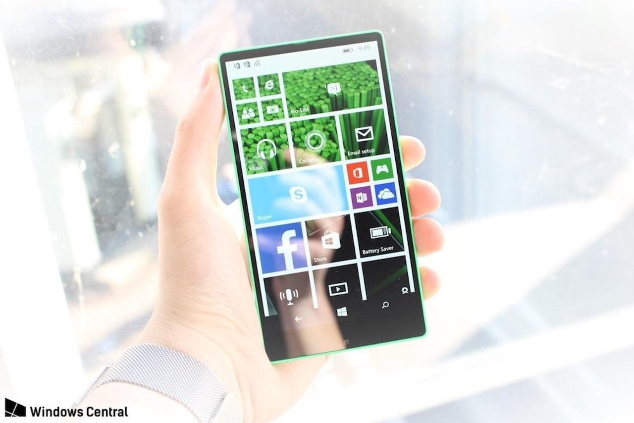 ベゼルレスWindows Phoneが2014年に開発されていた…！