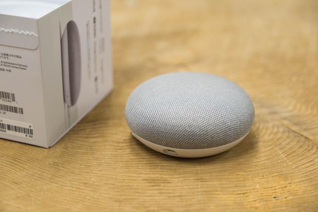 171021_google_home_mini_unbox_2