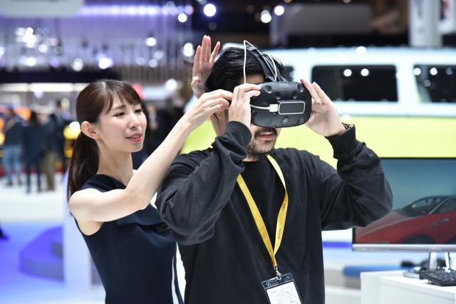 171026VW-IDCROZZ-05_1024