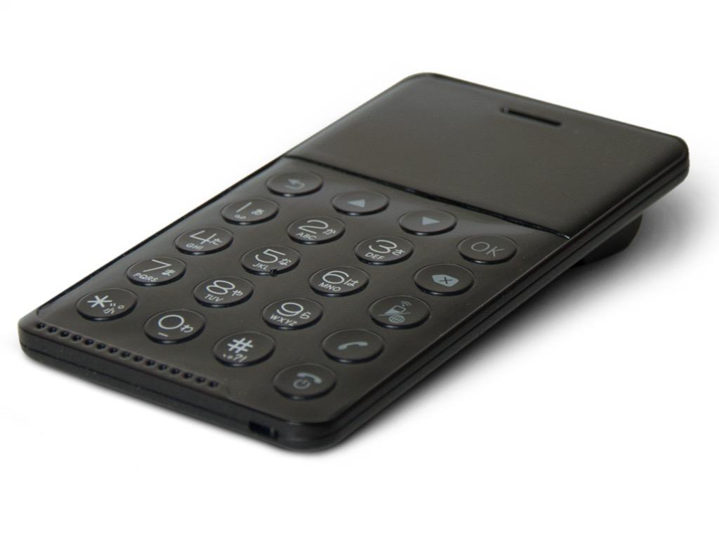 カード型のSIMフリー携帯電話｢NichePhone-S｣、11月10日から全国で 