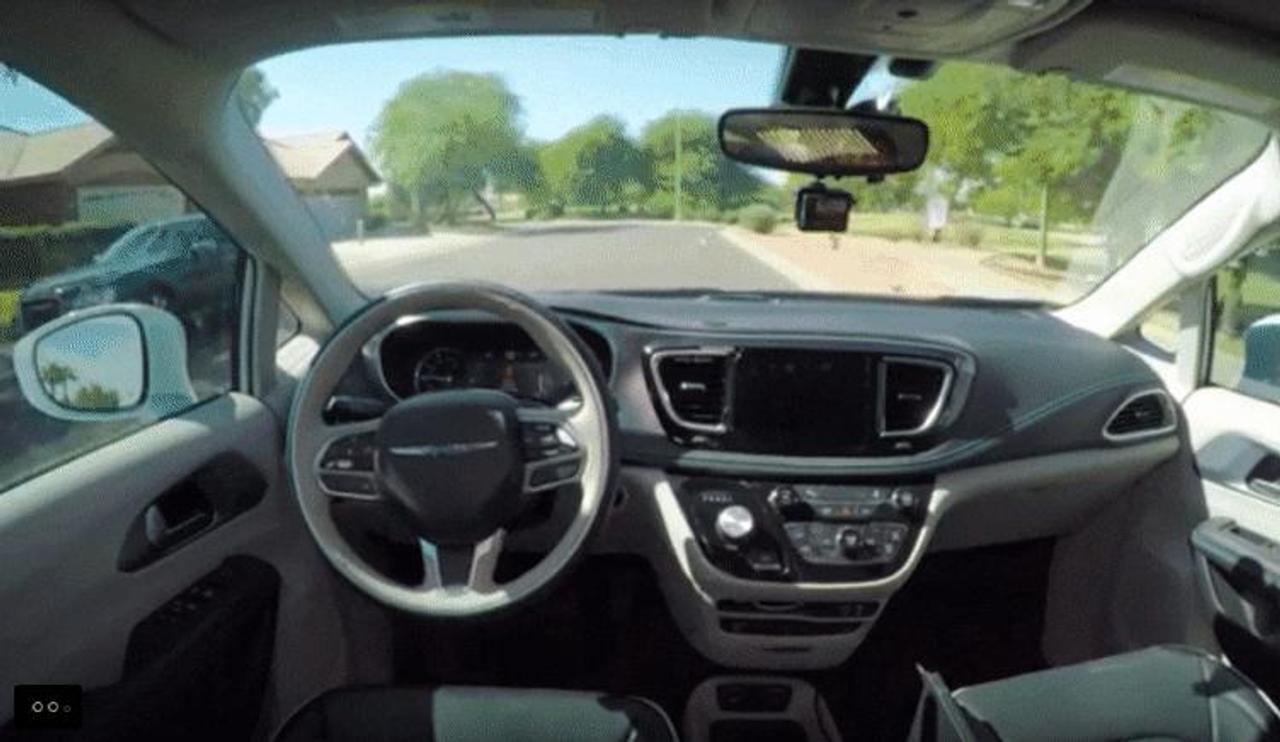 ついに未来がやってきた。2018年からアメリカで自動運転タクシーが初サービスイン！