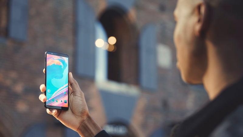 新型スマホ「OnePlus 5T」登場。ワイドディスプレイ、Snapdragon 835