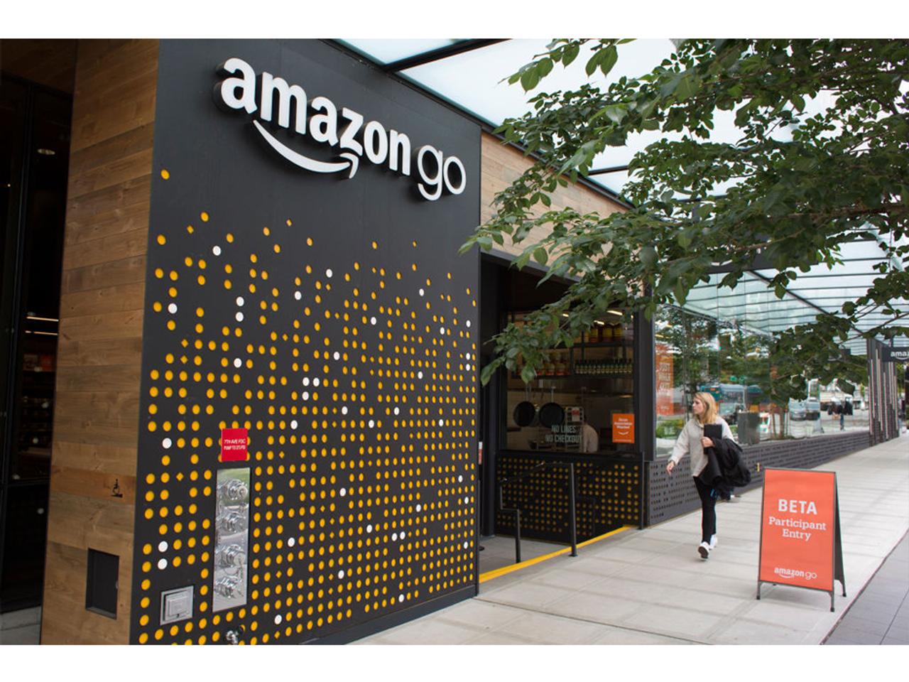 Amazonの無人小売店｢Amazon Go｣、ピカチュウコスチュームに惑わされず。しかし依然として問題あり…？