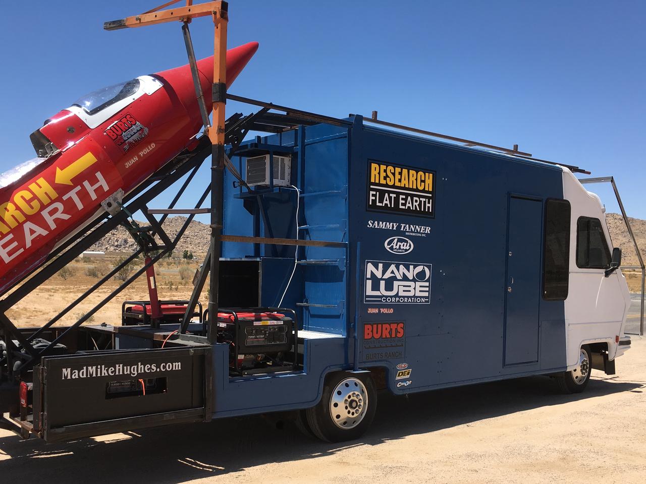 地球が平面だと証明したかった…？ 自作ロケットの打ち上げが政府の横やりで延期に。