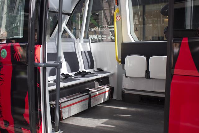 softbank_bus_0010_IMG_0069