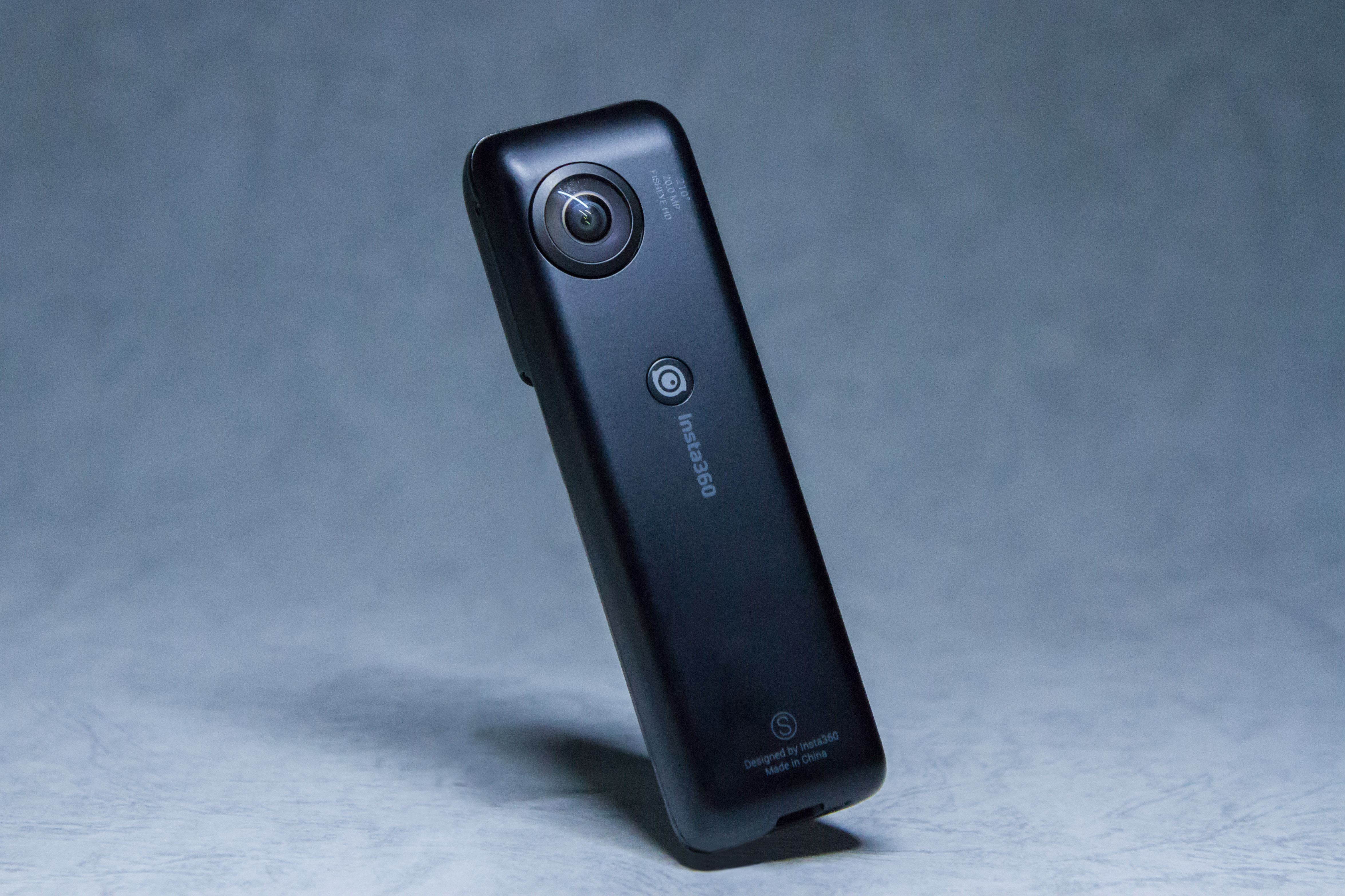 Insta360 Nano S ハンズオン：iPhoneにつける360°カメラが4Kに進化 ...