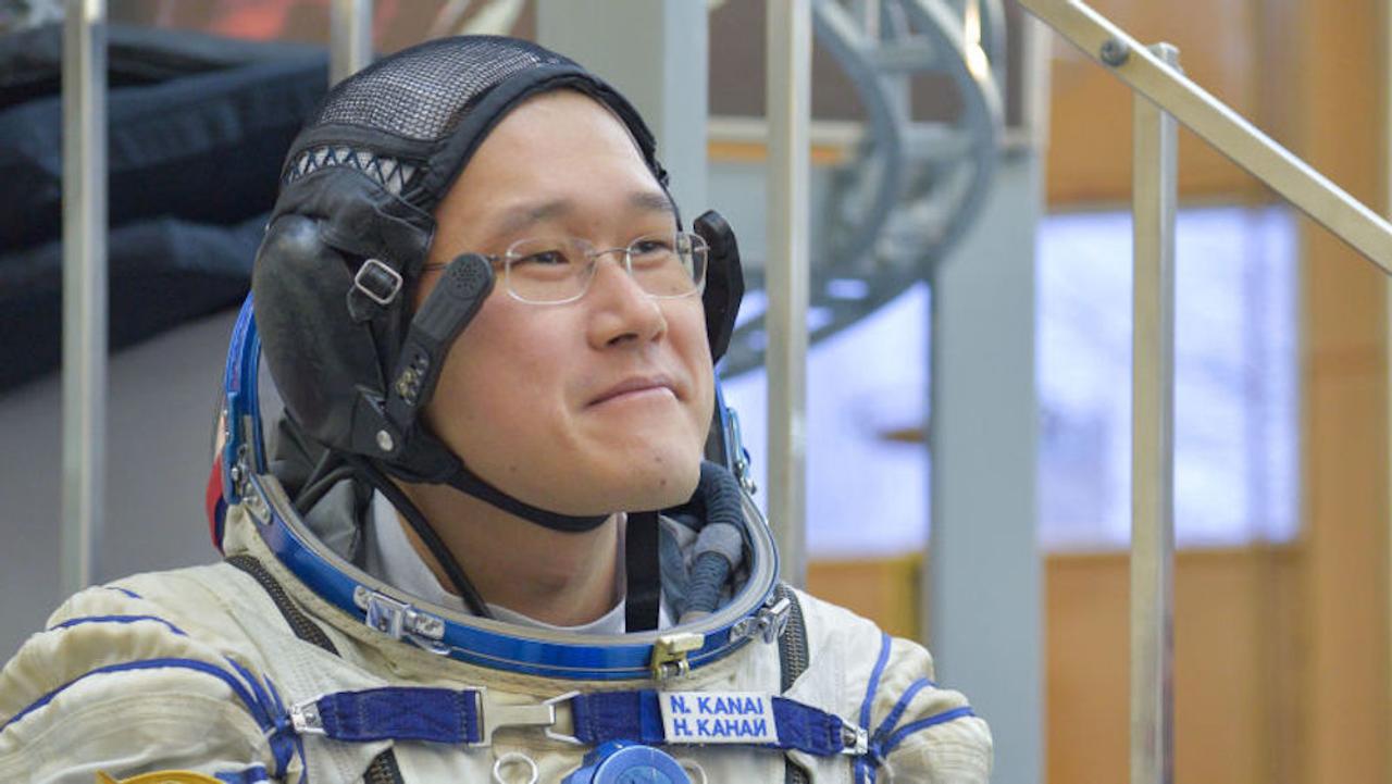金井宇宙飛行士、宇宙で身長9cm伸びたは計測ミス！ 本当はプラス2cm。｢帰りのソユーズにも乗れそうで安心です｣