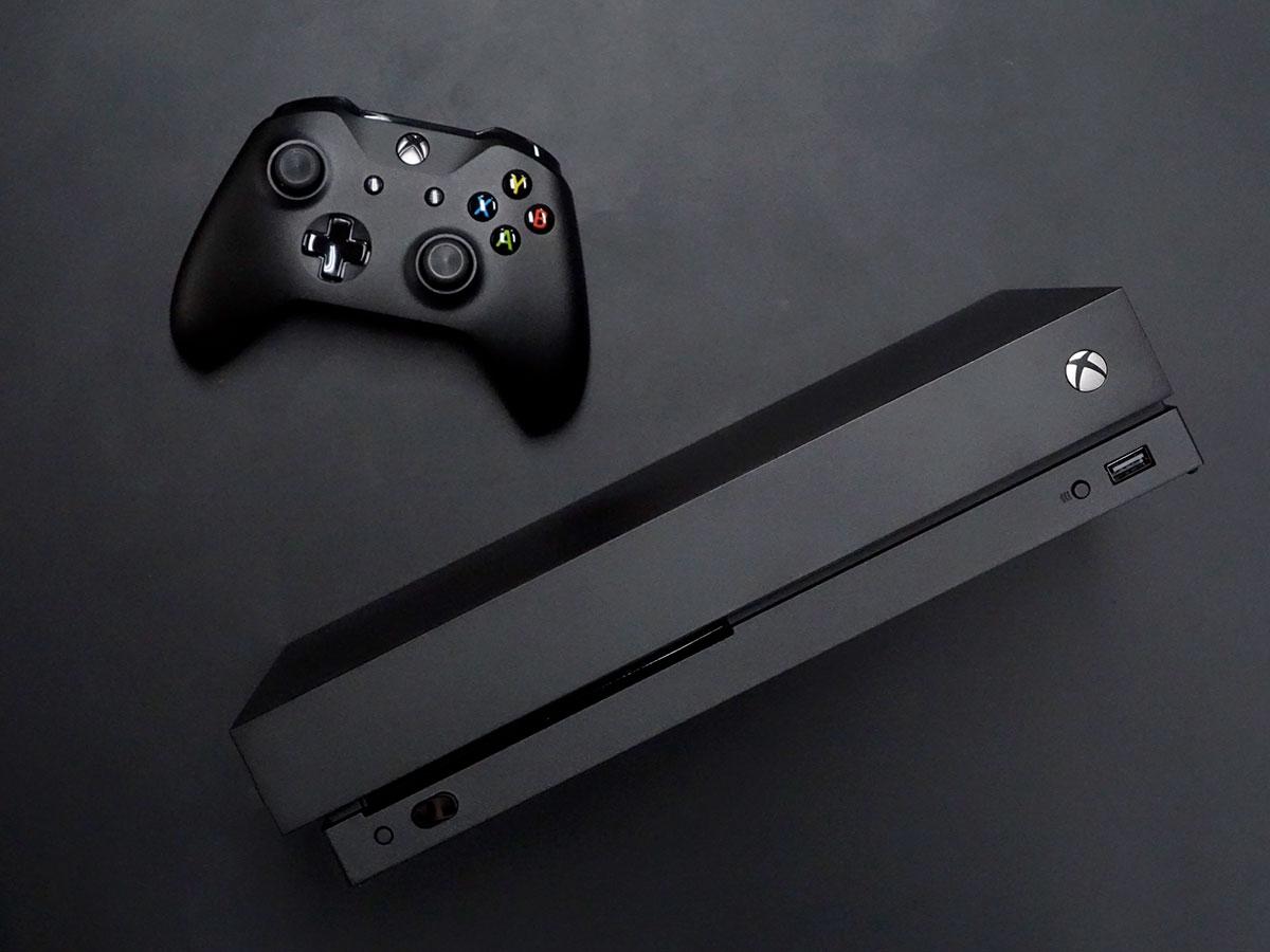 Xbox One Xレビュー：ゲーミングPCの代わりにこいつはいかが