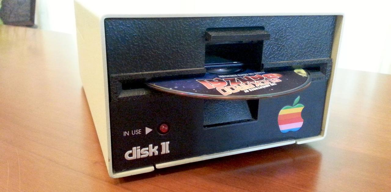 40年前のApple Disk Ⅱ型のディスクドライブが可愛くて実用的で欲しくなる ギズモード・ジャパン