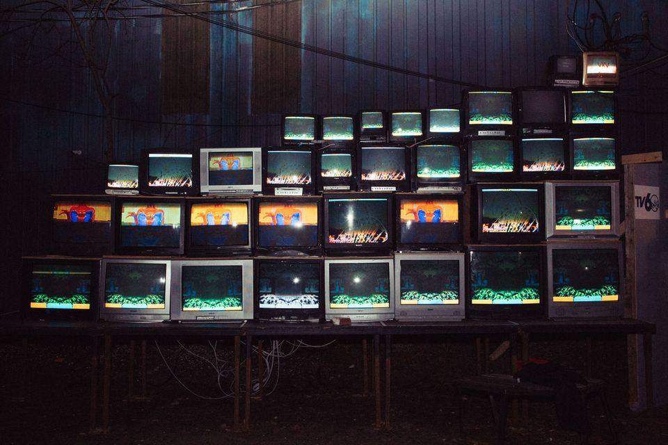 めくるめくレトロテックの洪水と80〜90年代音楽。Vaporwaveのパーティ