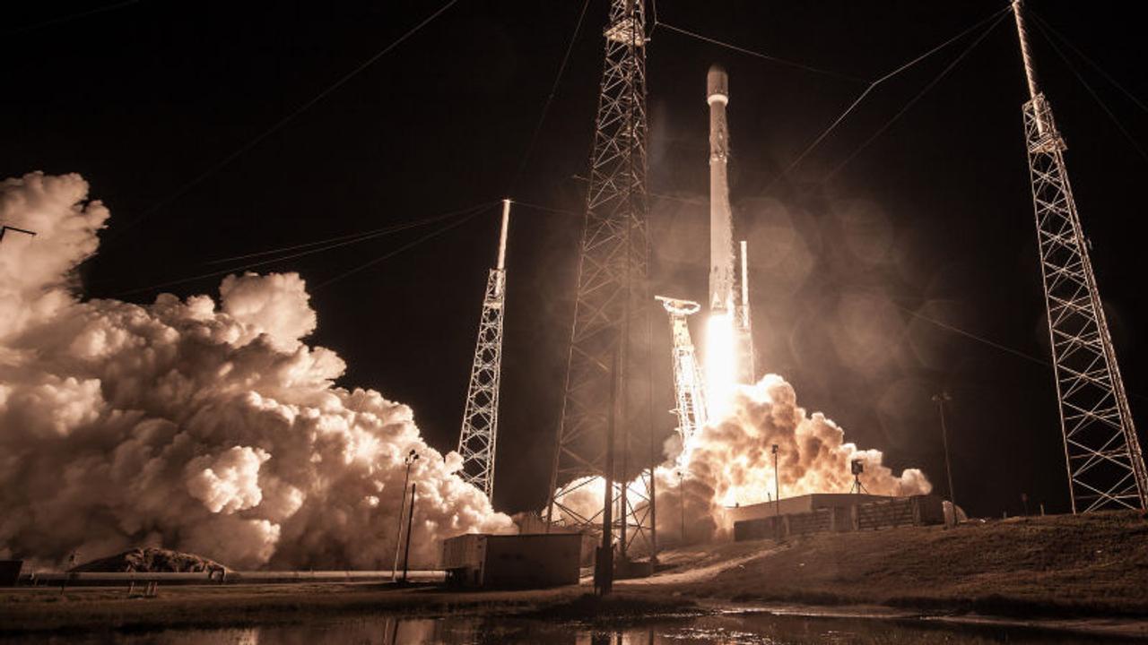 さらば、ネット難民…SpaceXの新プロジェクト｢Starlink｣が新局面に！
