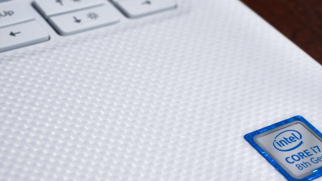 20180306-dell-xps-2018-review-02