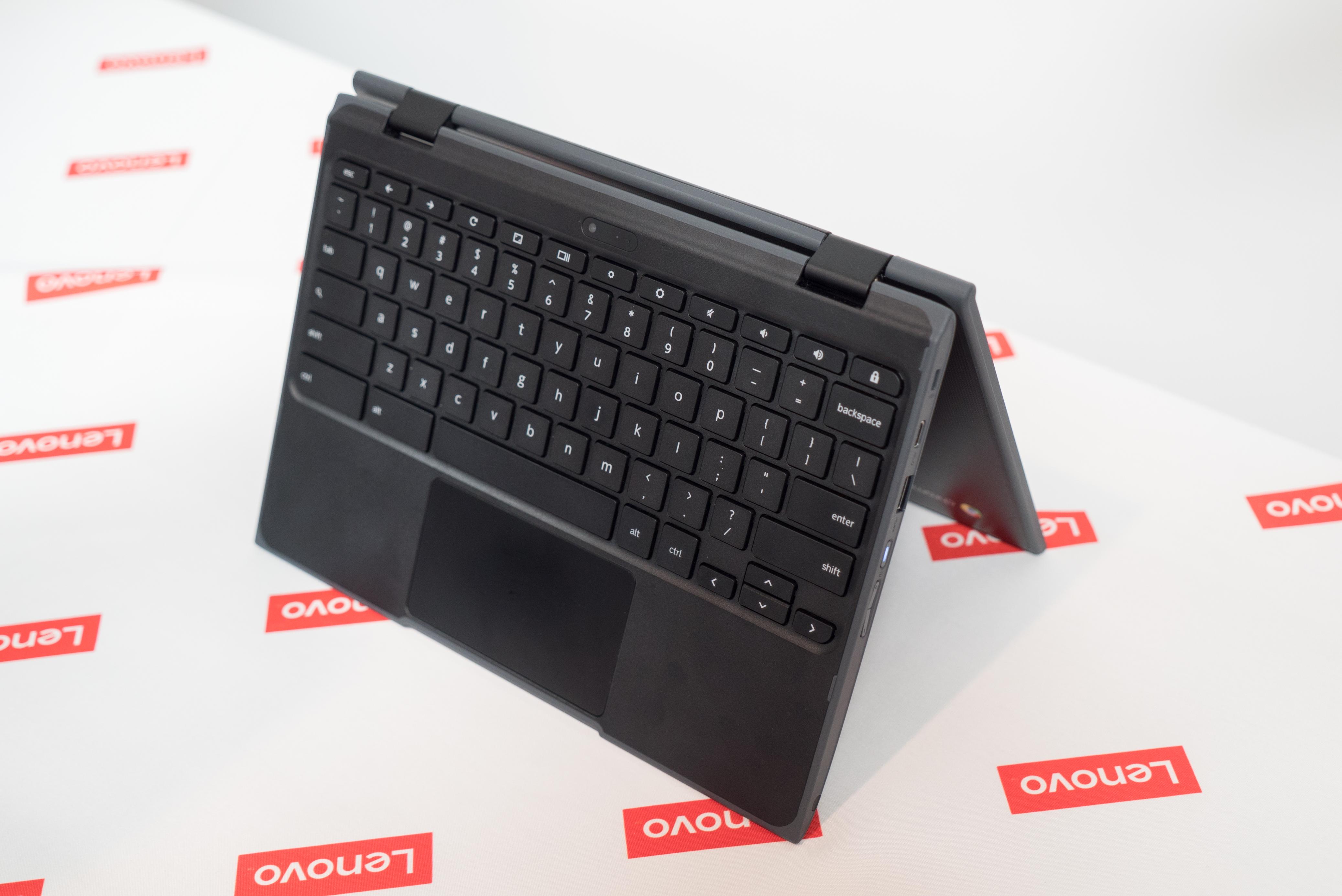 レノボのChromebook「Lenovo 300e/500e」が日本上陸。4万8000円 レノボのChromebook「Lenovo 300e/500e」が日本上陸。4万8000円