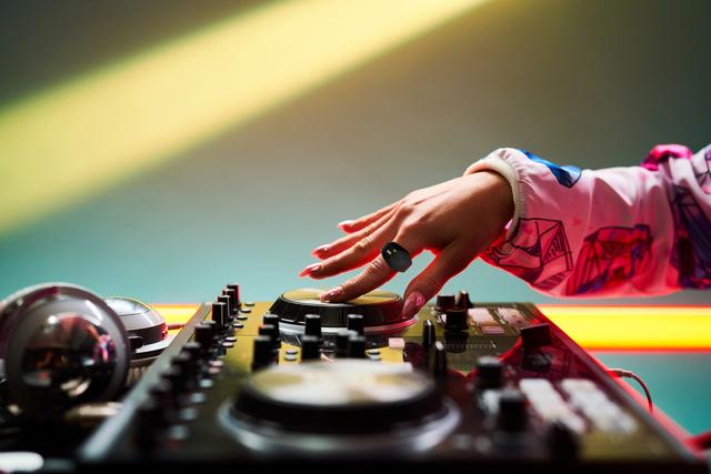 Wave-DJ